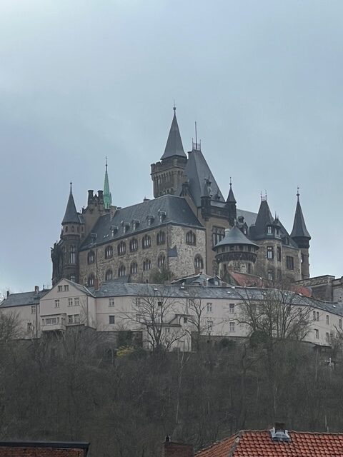 Monatsrückblick April 2026 - Schloss Werningerode - Schauplatz der Dreharbeiten zu dem Film "Die Schule der magischen Tiere"
